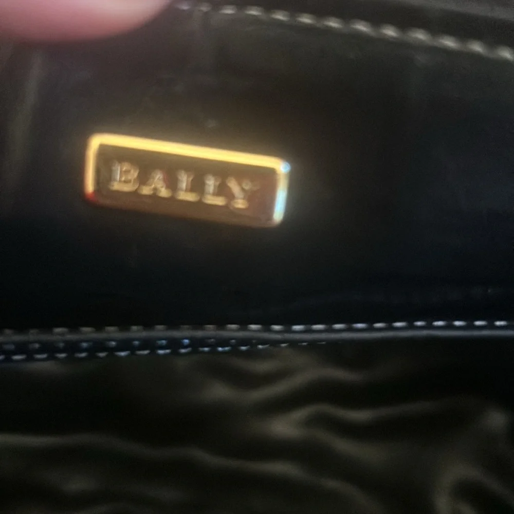 Bally Vintage Black and Brown Pebbled Leather Satchel with Shoulder Strap - Picture 13 of 15